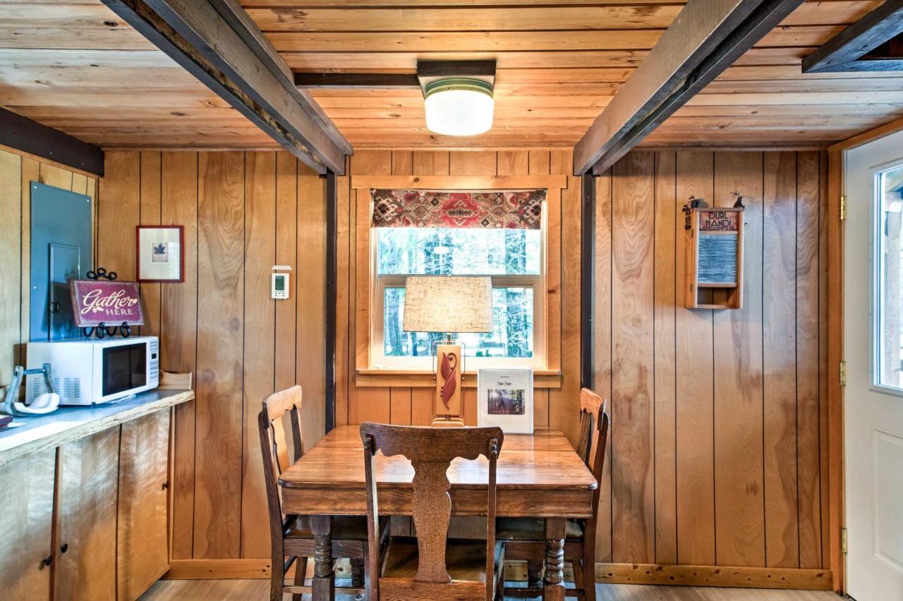 Serene Washington Escape With Deck And Mountain Views! Packwood Eksteriør billede